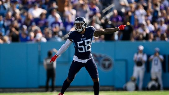 Reports: Patriots signing LB Harold Landry III, TE Austin Hooper (NFL)