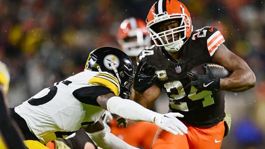 Nick Chubb runs for 2 TDs to help Browns rally past Steelers (NFL)