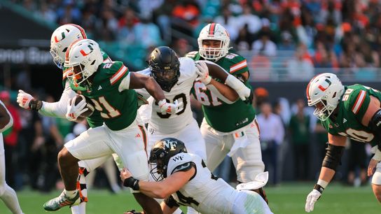 No. 8 Miami pulls away late against Wake Forest (College Football)