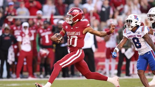 Taylen Green accounts for 4 TDs as Arkansas downs Louisiana Tech (College Football)