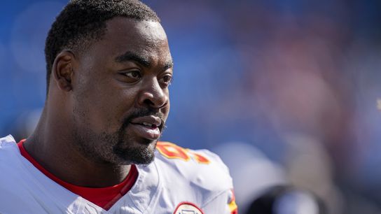 Chiefs DT Chris Jones, RT Jawaan Taylor questionable (NFL)