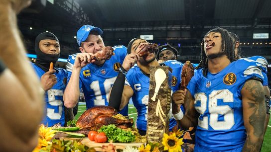 NFL roundup: Lions end Thanksgiving skid, improve to 11-1 (NFL)