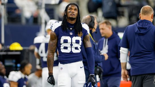 Cowboys WR CeeDee Lamb (shoulder) misses practice, plans to play (NFL)