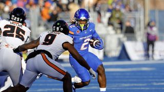 Ashton Jeanty (226 yds), No. 11 Boise State roll past Oregon State (College Football)