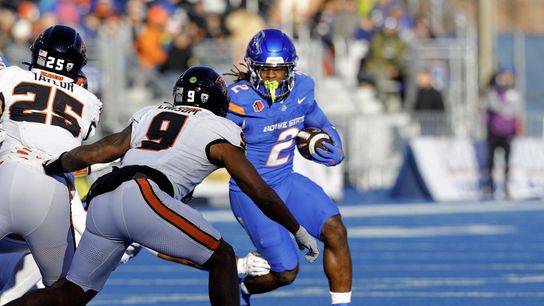 Ashton Jeanty (226 yds), No. 11 Boise State roll past Oregon State (College Football)