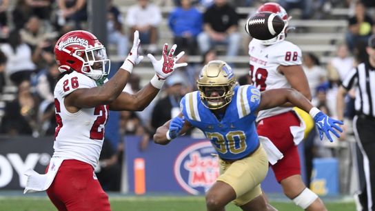 UCLA closes season with win over Fresno State (College Football)