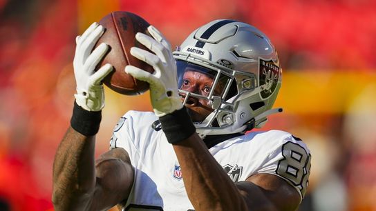 Report: Raiders sign WR Justin Shorter in wake of Amari Cooper retirement (NFL)