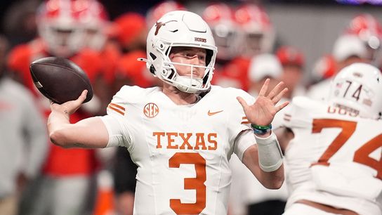 Meet the 12 CFP Title Contenders: No. 5 Texas (College Football)