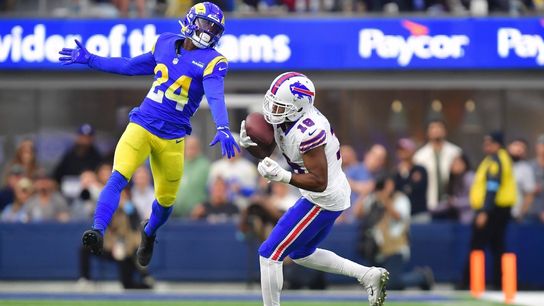 Report: WR Amari Cooper informs Raiders he's retiring (NFL)