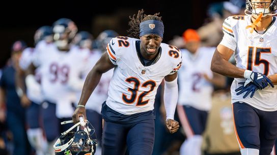 Bears DB Terell Smith carted off with knee injury (NFL)