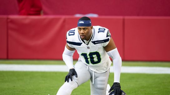 Reports: Seahawks OLB Uchenna Nwosu reworks contract (NFL)