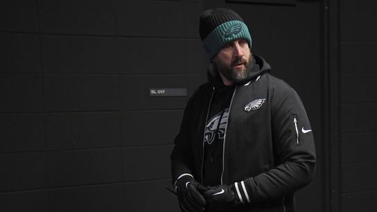 Reports: Eagles coach Nick Sirianni apologizes to Commanders TE Zach Ertz (NFL)