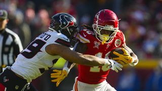 Chiefs RB Isiah Pacheco (rib) out vs. Broncos, resting until playoffs (NFL)