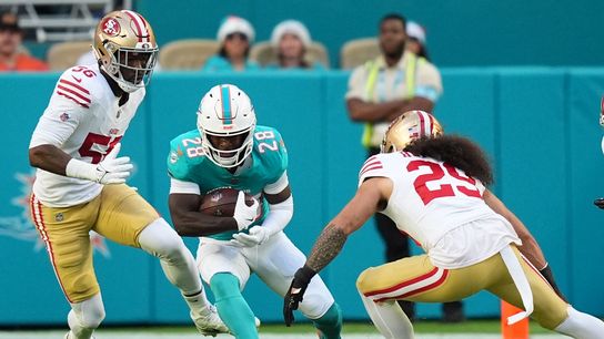 De'Von Achane, Dolphins prevail as 49ers drop out of playoff chase (NFL)