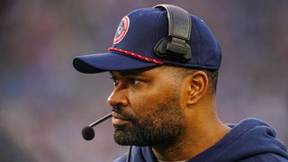 Pats owner Kraft: I put Jerod Mayo in ‘untenable’ position (NFL)