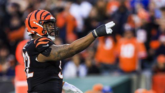 Reports: Bengals re-sign DT B.J. Hill to $33M contract (NFL)