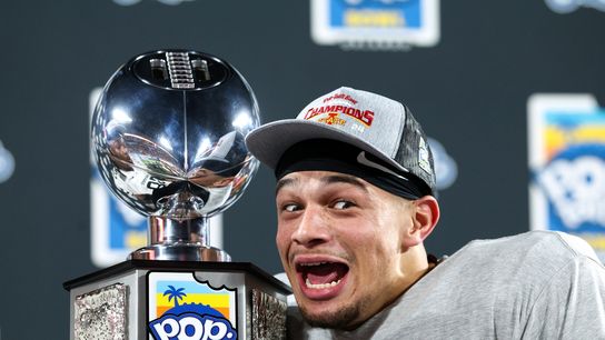 Bowl Roundup: No. 18 Iowa State edges No. 13 Miami in Pop-Tarts Bowl (College Football)