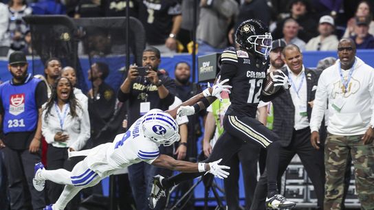 Colorado CB-WR Travis Hunter to NFL teams: 'I'm just different' (NFL)