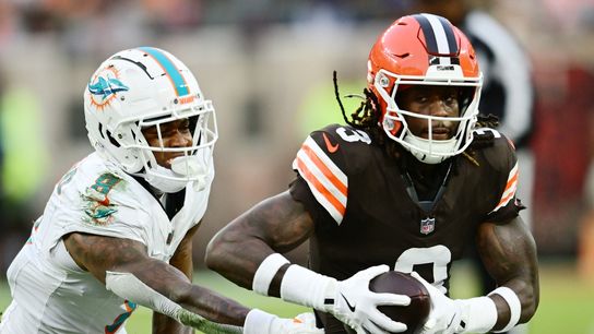 Reports: Giants add S Jevon Holland on 3-year deal (NFL)