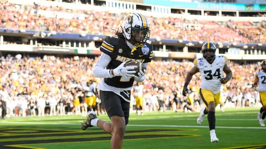 No. 19 Missouri beats Iowa in Music City Bowl to notch 10-win season (College Football)