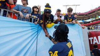 Four-star WR Zion Robinson commits to Michigan (College Football)