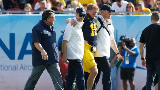 Michigan QB Davis Warren has torn ACL (College Football)