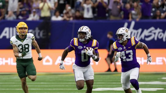 Garrett Nussmeier helps LSU outlast Baylor in Texas Bowl (College Football)