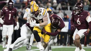 Minnesota's defense dominates Virginia Tech in Mayo Bowl (College Football)