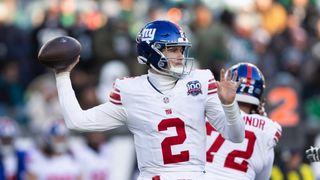 Reports: Seahawks re-sign QB Drew Lock (NFL)