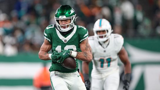 Reports: Jets WR Allen Lazard takes $8.5M pay cut to stay (NFL)