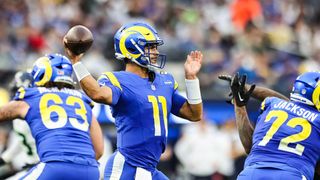 Reports: Rams re-sign Jimmy Garoppolo to 1-year deal (NFL)