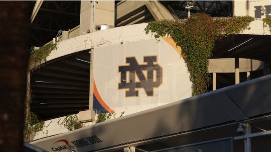Report: Notre Dame to hire Illinois' Aaron Henry as co-DC (College Football)