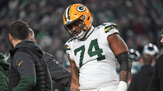 Packers OL Elgton Jenkins skips workouts in reported contract rift (NFL)