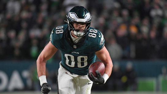 Eagles TE Dallas Goedert returns to practice, to play vs. Rams (NFL)