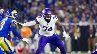 Reports: Texans signing OT Cam Robinson to 1-year deal (NFL)