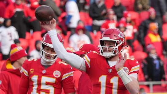 Report: Vikings add Carson Wentz, flip Sam Howell to Eagles (NFL)