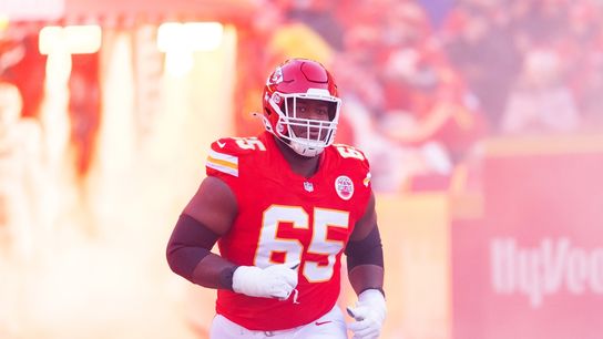 Reports: Chiefs to franchise tag guard Trey Smith (NFL)