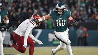 Report: Eagles TE Dallas Goedert (knee) misses Wednesday practice (NFL)