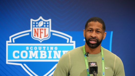 Browns, holding No. 2 pick, host trio of top prospects (NFL)