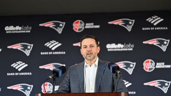 Patriots willing to part with picks if right player is available (NFL)