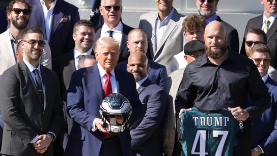 Several notable Eagles skip White House visit; Trump honors 'incredible' team (NFL)