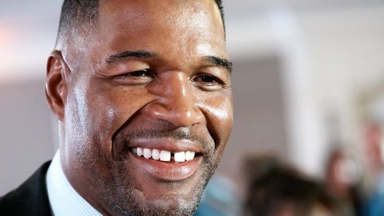 Report: Michael Strahan seeking Giants ownership stake (NFL)
