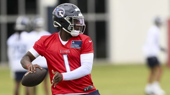Titans QBs Cam Ward, Will Levis splitting May reps (NFL)