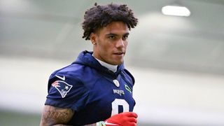 Patriots CB Christian Gonzalez (hamstring) out vs. Dolphins (NFL)