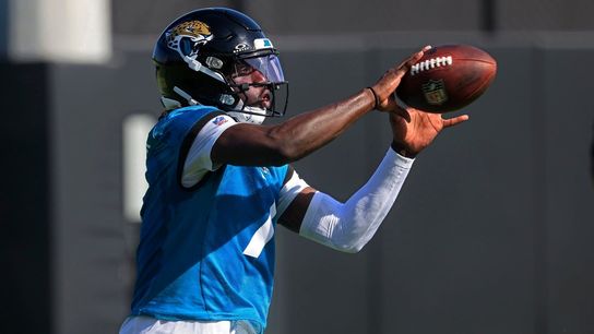 Jaguars WR Brian Thomas Jr. 'fine' after injury scare (NFL)
