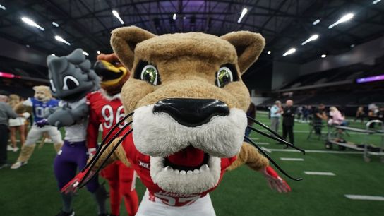 Houston hosting FCS Stephen F. Austin to start season (College Football)