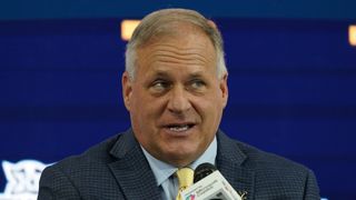 Rich Rodriguez begins second West Virginia stint vs. Robert Morris (College Football)