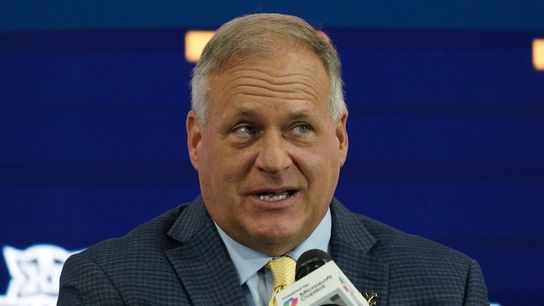 Rich Rodriguez begins second West Virginia stint vs. Robert Morris (College Football)