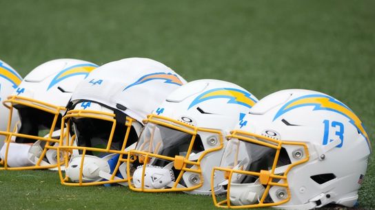 Report: Chargers signing OL David Sharpe after Rashawn Slater injury (NFL)