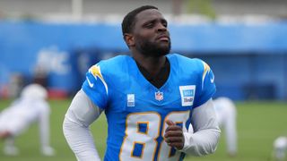 Report: Dolphins signing WR Jalen Reagor (NFL)